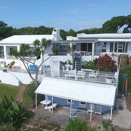 Blue'S Guest House - East London Bonza Bay Екстер'єр фото