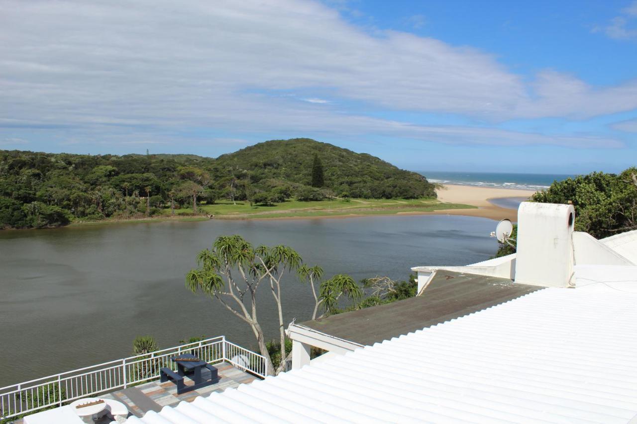 Blue'S Guest House - East London Bonza Bay Екстер'єр фото