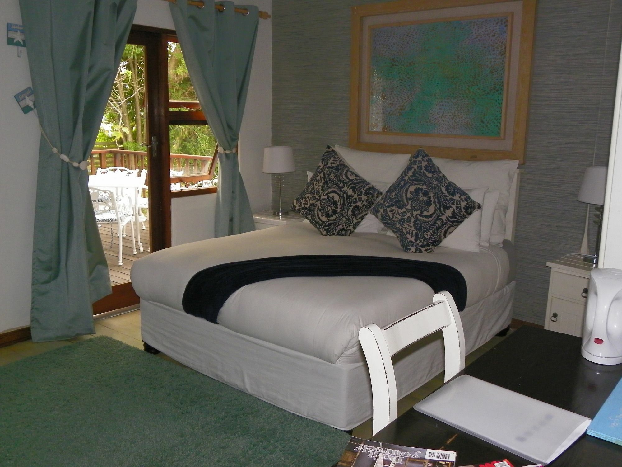 Blue'S Guest House - East London Bonza Bay Екстер'єр фото